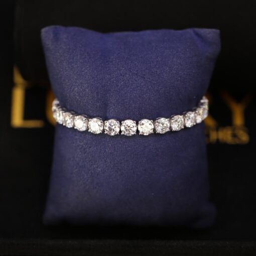 14kt White Gold Diamond Tennis Bracelet - Image 6