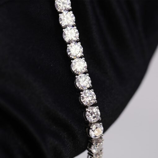 14kt White Gold Diamond Tennis Bracelet - Image 4