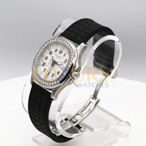 Patek Philippe Aquanaut 5067A-011 White Women’s Watch - Image 2