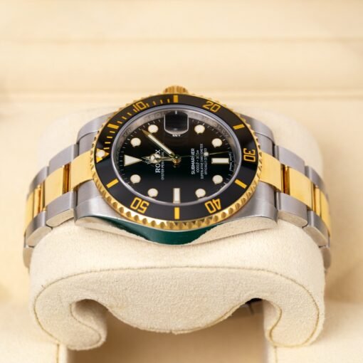 Rolex Submariner 116613LN Oyster Perpetual Date Mens Watch - Image 3