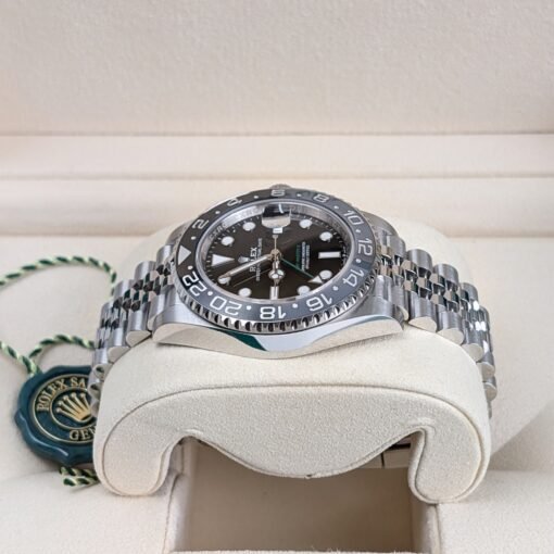 Rolex GMT-Master II 40mm 126710GRNR-0003 Black Dial Jubilee Watch - Image 4