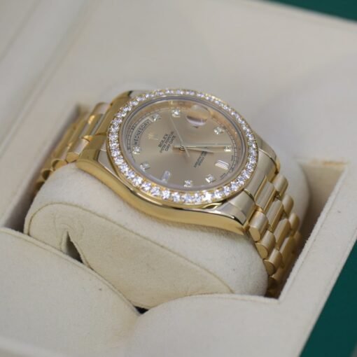 Rolex Day-Date 218348 Champagne Diamond Dial and Bezel 18kt Yellow Gold Watch - Image 4