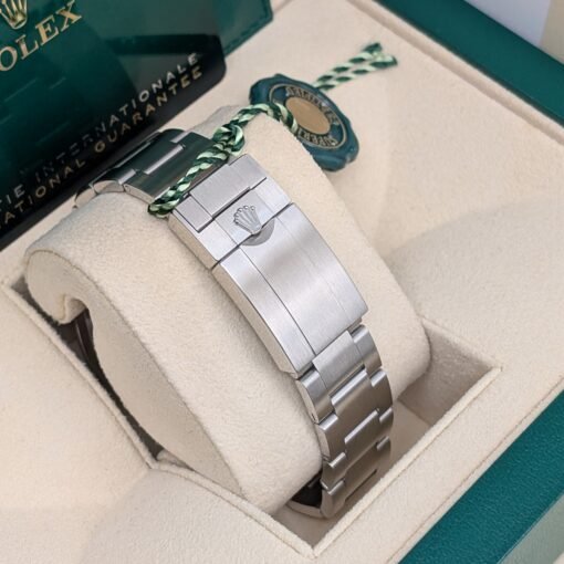 Rolex Explorer II 226570 42mm White Dial Men’s Watch - Image 6