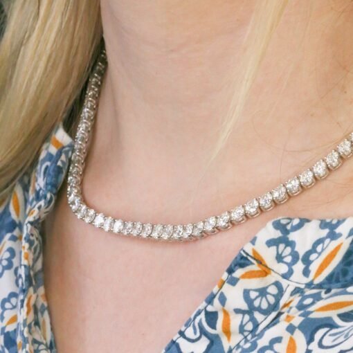 14k White Gold Tennis Necklace features graduated round Natural Diamonds, length is 18” and chain has box clasp (total 31ct diamonds). - Image 2