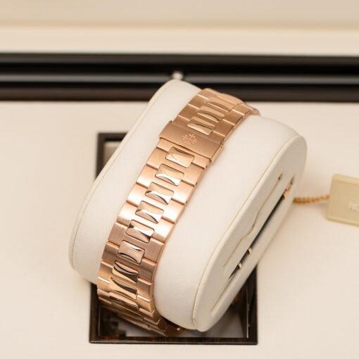 Patek Philippe 5980-1R-001 Nautilus Self-Winding Watch - Image 7